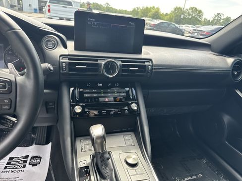 Used 2025 Lexus IS 300 w/ Comfort Package RWD image 20