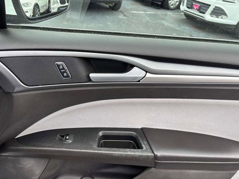 Used 2014 Ford Fusion S image 15
