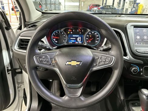 Used 2020 Chevrolet Equinox LT image 11
