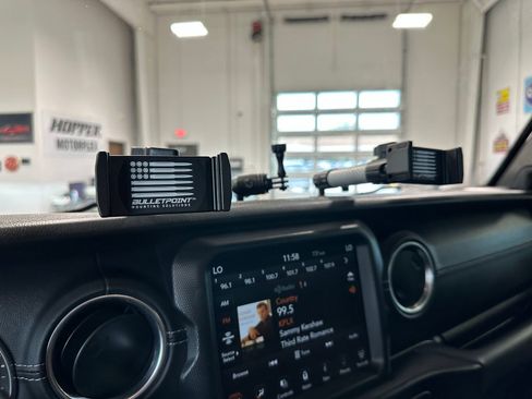 Used 2021 Jeep Gladiator Overland w/ Popular Equipment Package image 38