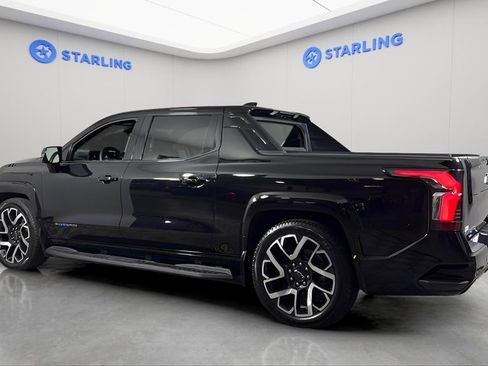 Used 2024 Chevrolet Silverado EV RST image 5