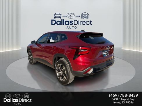 Used 2024 Chevrolet Trax RS w/ Driver Confidence Package image 8