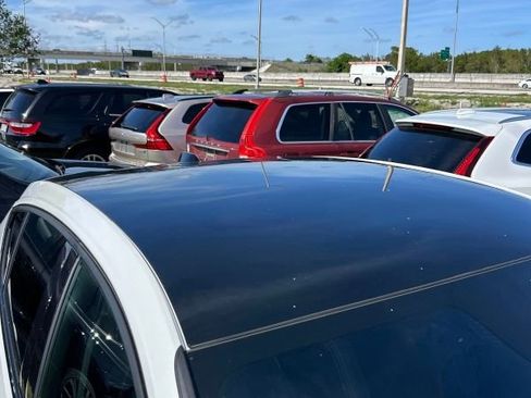 Used 2023 Volvo C40 P8 Recharge Plus image 8