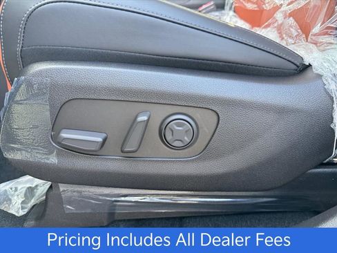 New 2026 Kia Carnival EX FWD image 12