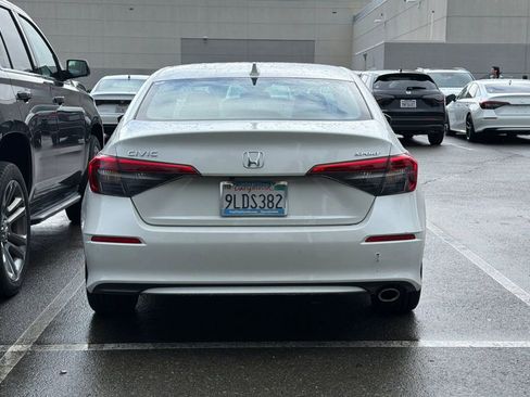 Used 2024 Honda Civic Sport image 6