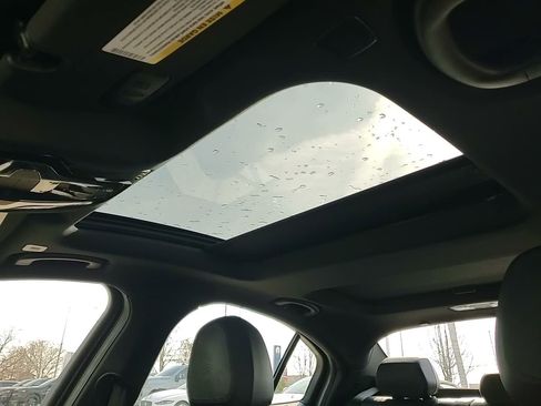 Used 2022 Alfa Romeo Giulia Ti w/ Active Assist Plus Package image 34