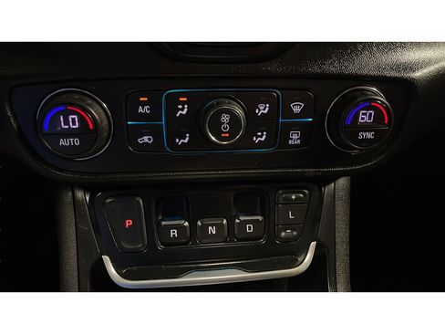 Used 2018 GMC Terrain Denali w/ Comfort Package AWD/4WD image 14