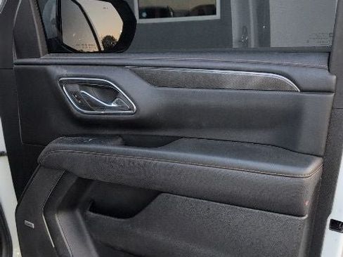 Used 2024 GMC Yukon AT4 w/ AT4 Premium Package AWD/4WD image 28