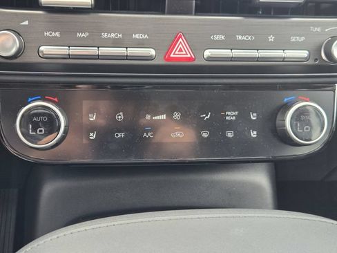Certified 2026 Hyundai Palisade Limited AWD/4WD image 12
