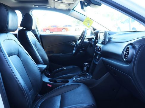 Used 2021 Hyundai Kona Limited image 34