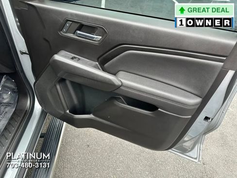 Used 2023 Chevrolet Colorado LT w/ LT Convenience Package AWD/4WD image 17