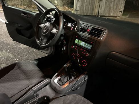 Used 2014 Volkswagen Jetta TDI image 19