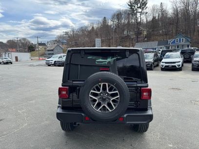 New 2025 Jeep Wrangler Sahara w/ Technology Group