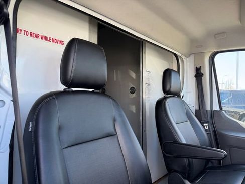 Used 2023 Ford Transit 350 DRW image 31