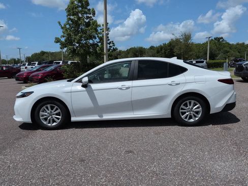 Used 2026 Toyota Camry LE FWD image 3