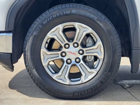 Used 2025 GMC Sierra 1500 SLT RWD image 10