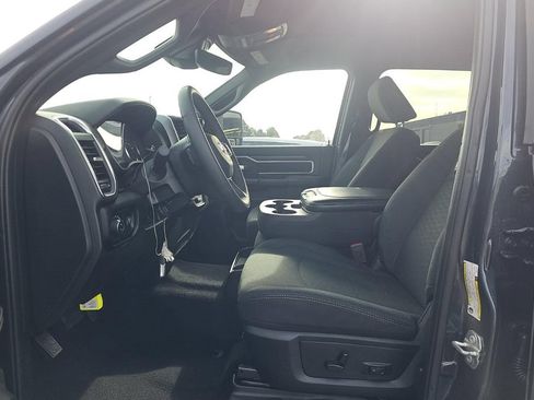 Used 2025 RAM 2500 Big Horn AWD/4WD image 2