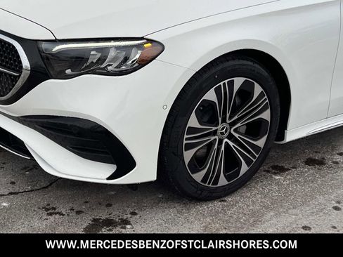 New 2026 Mercedes-Benz E 350 4MATIC Sedan image 10
