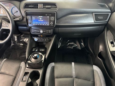 Used 2018 Nissan Leaf SL w/ SL Technology Package FWD image 31
