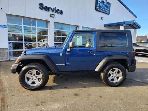 Used 2012 Jeep Wrangler Rubicon w/ Dual Top Group image 7