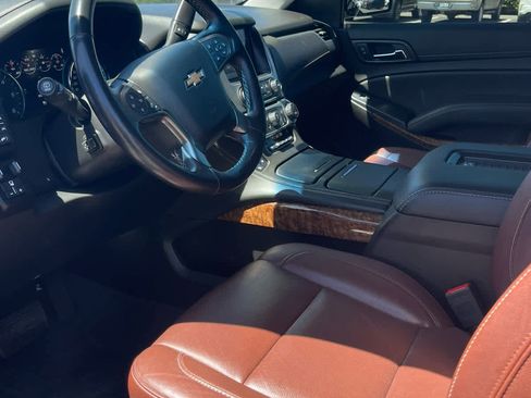 Used 2019 Chevrolet Tahoe Premier w/ Premier Plus Edition AWD/4WD image 29