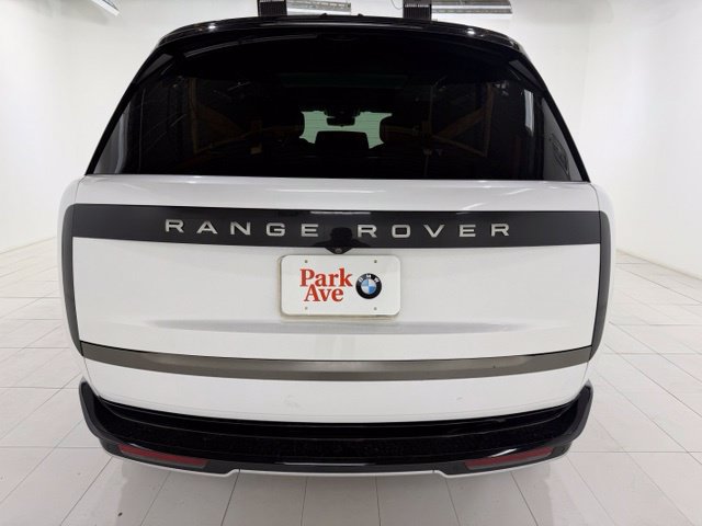 Used 2024 Land Rover Range Rover Long Wheelbase Autobiography AWD/4WD image 4