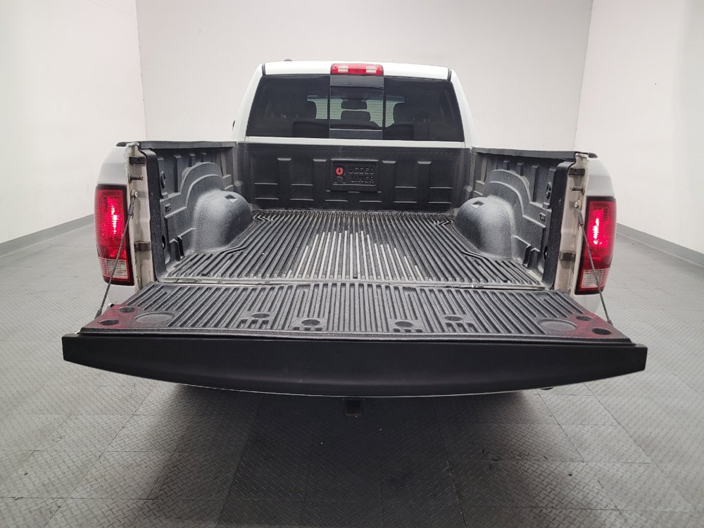 Used 2013 RAM 1500 Classic SLT w/ Premium Display Pkg RWD image 29