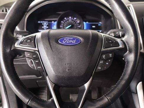 Used 2023 Ford Edge SEL AWD/4WD image 3