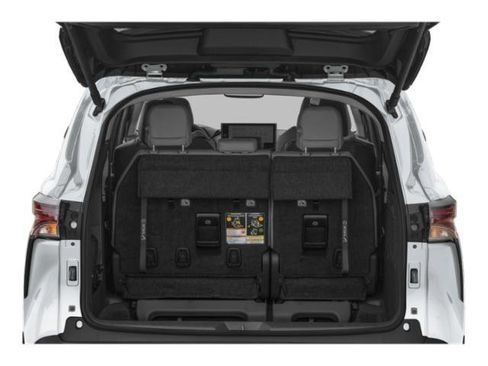 Used 2025 Toyota Sienna XLE w/ XLE Plus Package AWD/4WD image 10