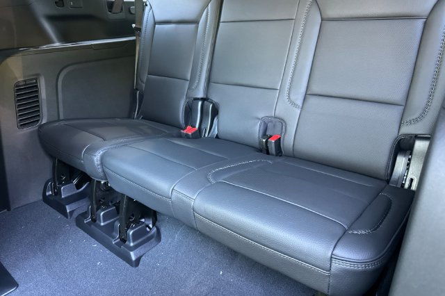 Used 2026 GMC Yukon XL Denali w/ Sun & Power Step Package AWD/4WD image 15