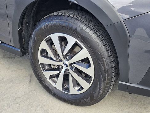 Certified 2025 Subaru Outback Premium image 8