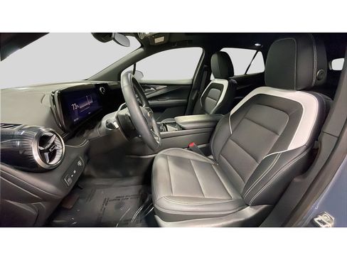 Used 2024 Chevrolet Blazer EV LT AWD/4WD image 12
