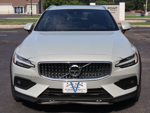 Used 2021 Volvo V60 T5 Cross Country AWD/4WD image 12