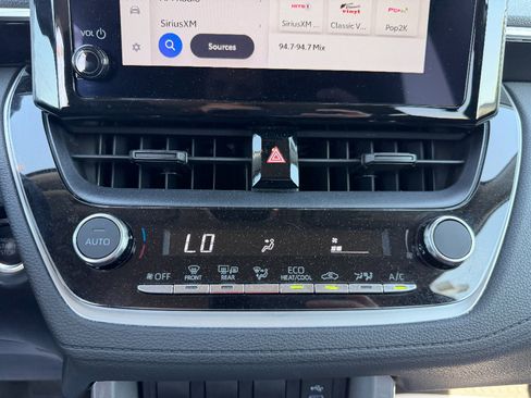 Used 2023 Toyota Corolla Cross LE FWD image 23