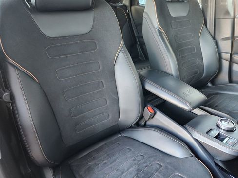 Certified 2021 Ford Mustang Mach-E GT image 19