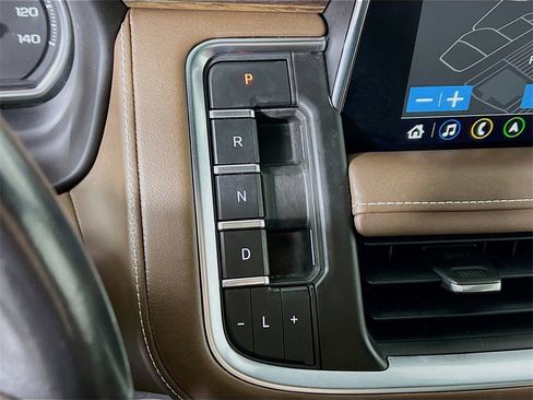 Used 2021 Chevrolet Tahoe High Country image 10