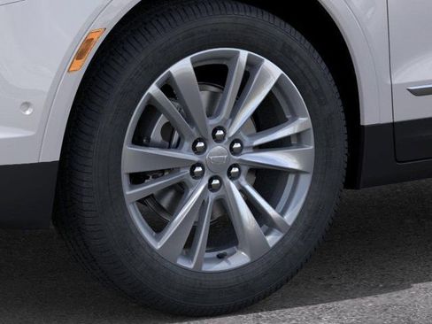 New 2026 Cadillac XT5 Premium Luxury w/ Driver Assist Package AWD/4WD image 9