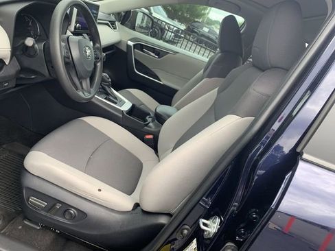 Certified 2024 Toyota RAV4 XLE w/ Convenience Package FWD image 18