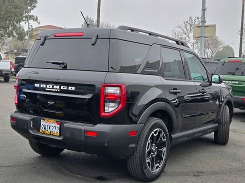 New 2025 Ford Bronco Sport Outer Banks image 3