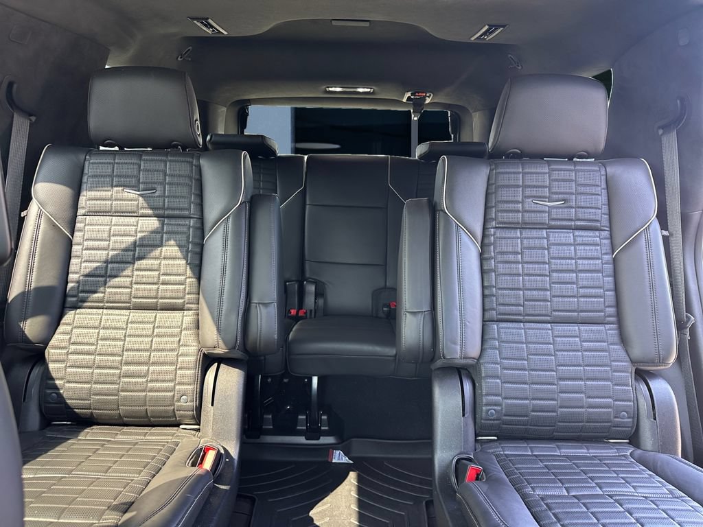 Used 2021 Cadillac Escalade Sport Platinum w/ LPO, ONYX Package AWD/4WD image 12