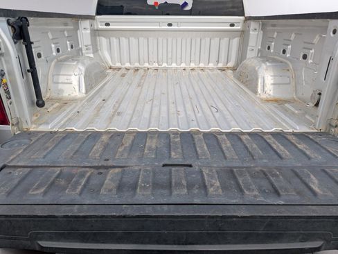 Used 2022 Chevrolet Silverado 1500 Custom image 32