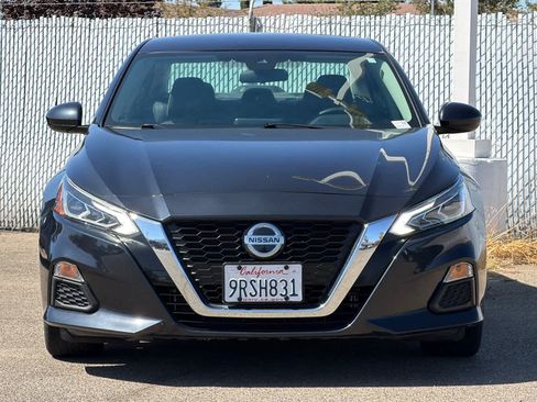 Used 2022 Nissan Altima 2.5 SV FWD image 8