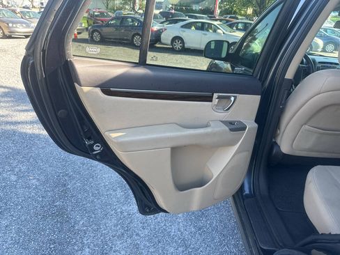 Used 2011 Hyundai Santa Fe GLS AWD/4WD image 16