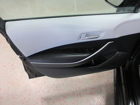 Used 2020 Toyota Corolla SE FWD image 28