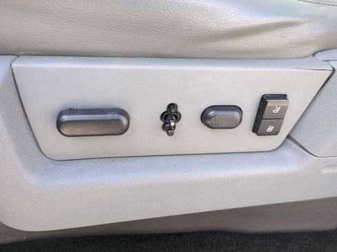 Used 2013 Ford F150 Lariat w/ Luxury Equipment Group image 22