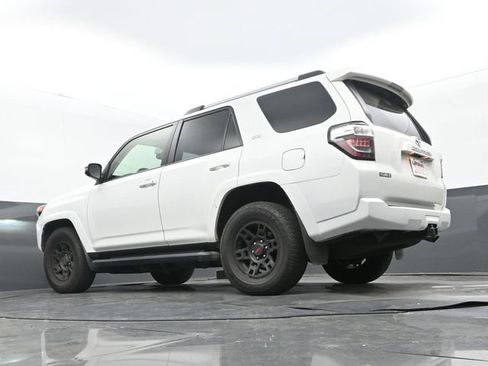 Used 2021 Toyota 4Runner SR5 Premium w/ Moonroof Package RWD image 10