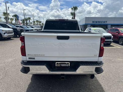 Used 2025 Chevrolet Silverado 2500 LT AWD/4WD image 15