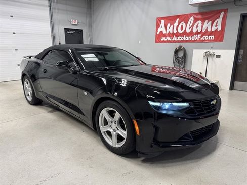 Used 2020 Chevrolet Camaro LT image 1