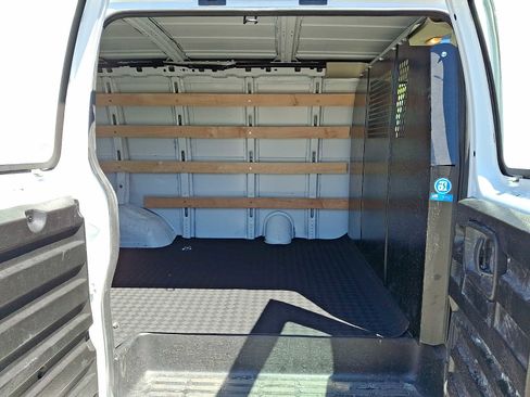 Used 2024 Chevrolet Express 2500 w/ Driver Convenience Package RWD image 10
