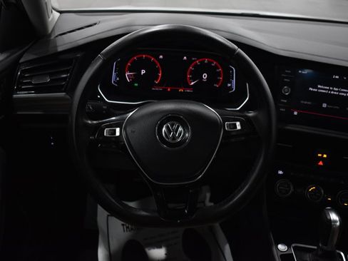 Used 2019 Volkswagen Jetta SEL image 16